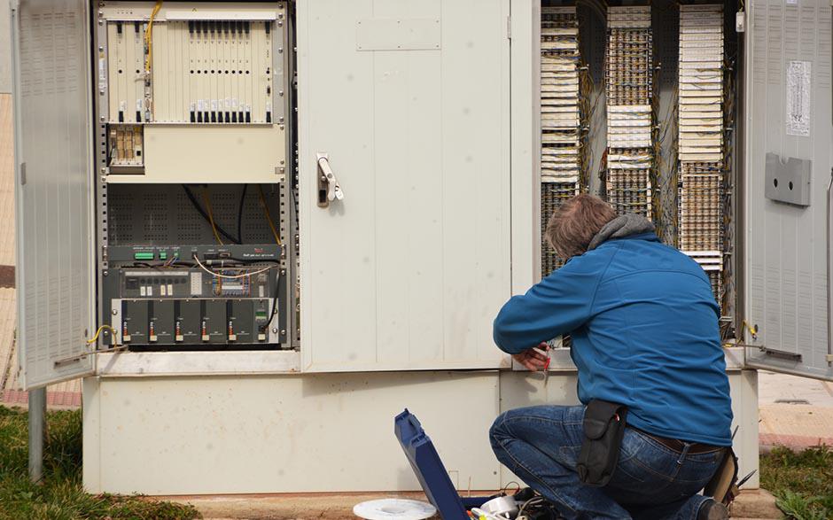 cherche électricien Suresnes